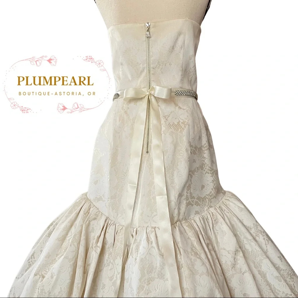 An Original Milly of New York Vintage Custom wedding gown - Picture 8 of 16